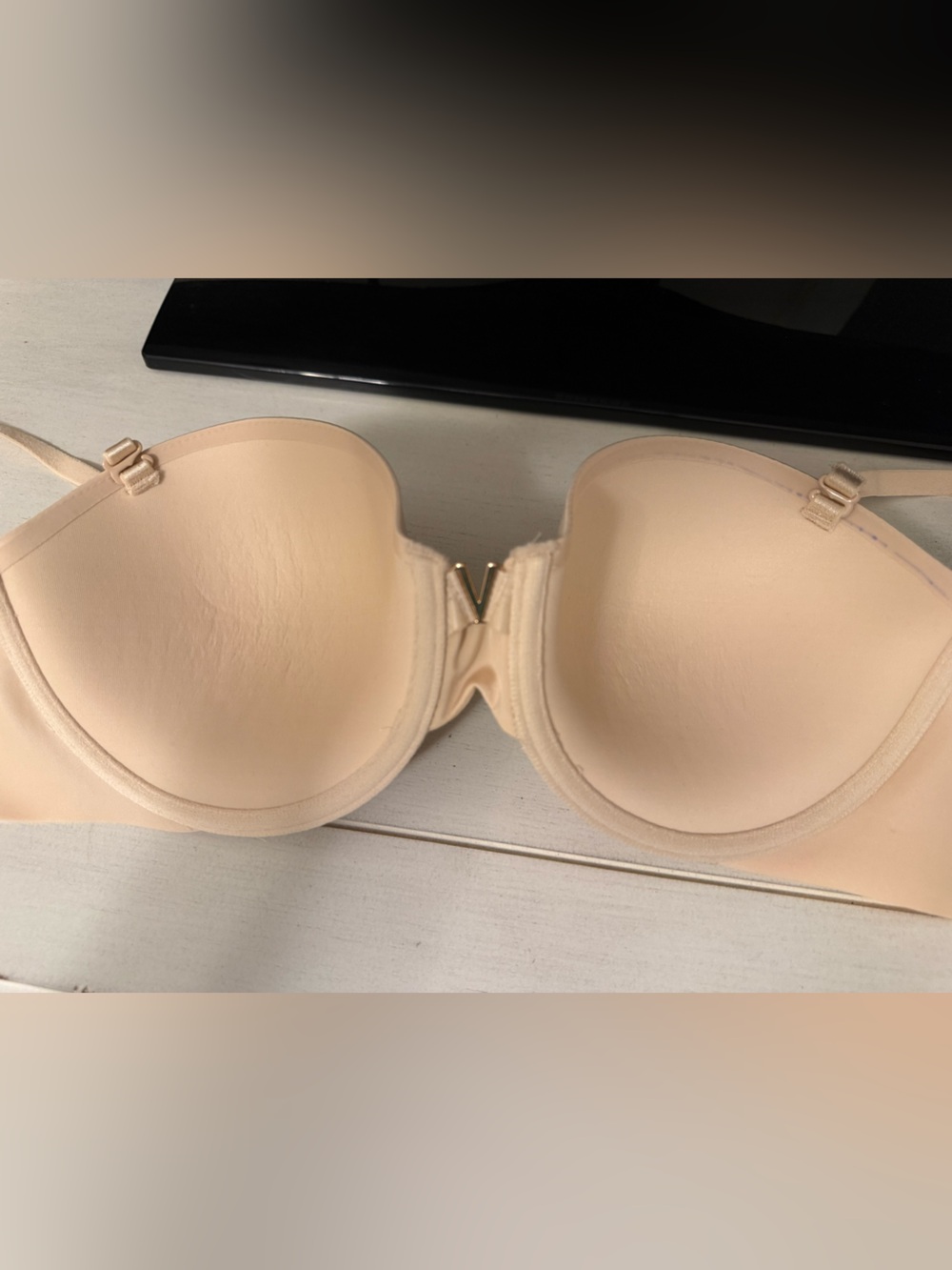 Victoria's Secret Nude Beige multi way strapless bra with removable straps - Picture 9 of 9